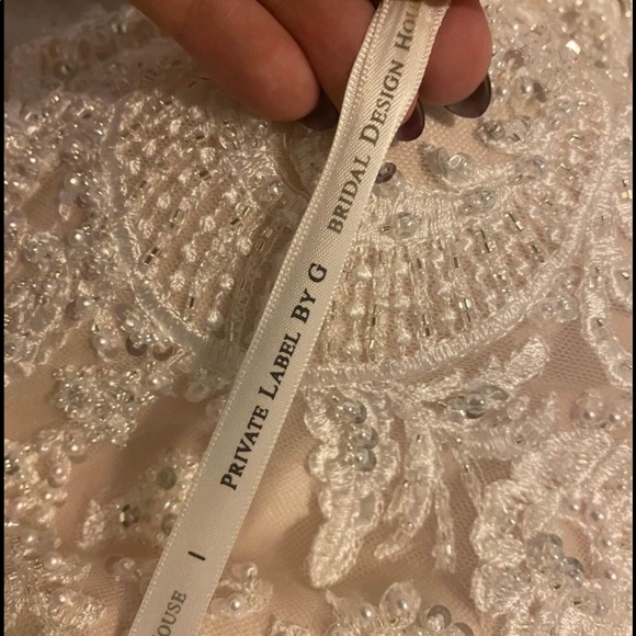 Kenneth Winston Wedding Dress - Picture 5 of 6